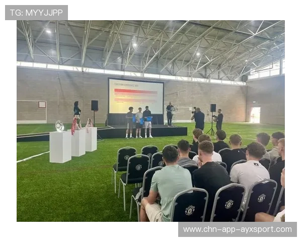 曼联想让青训新星提前升一队，未来之星的崛起之路