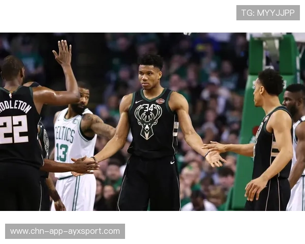 字母哥内线巨大破坏力,雄鹿轻松掌控主动