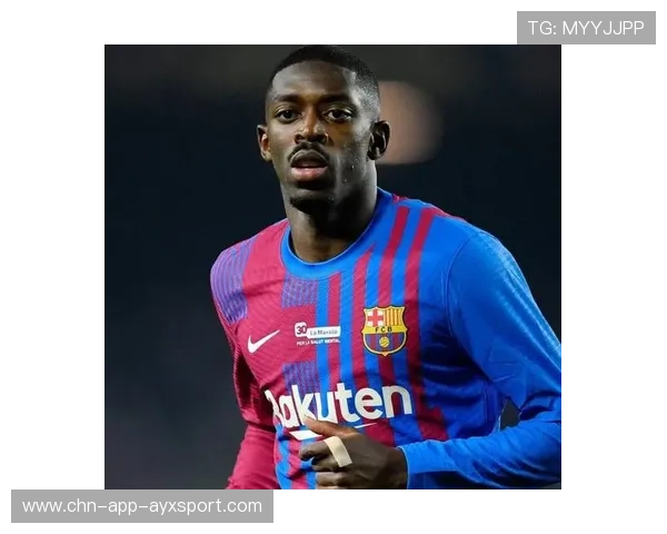 巴黎边路内切形成主攻方向,登贝莱持球极具威胁